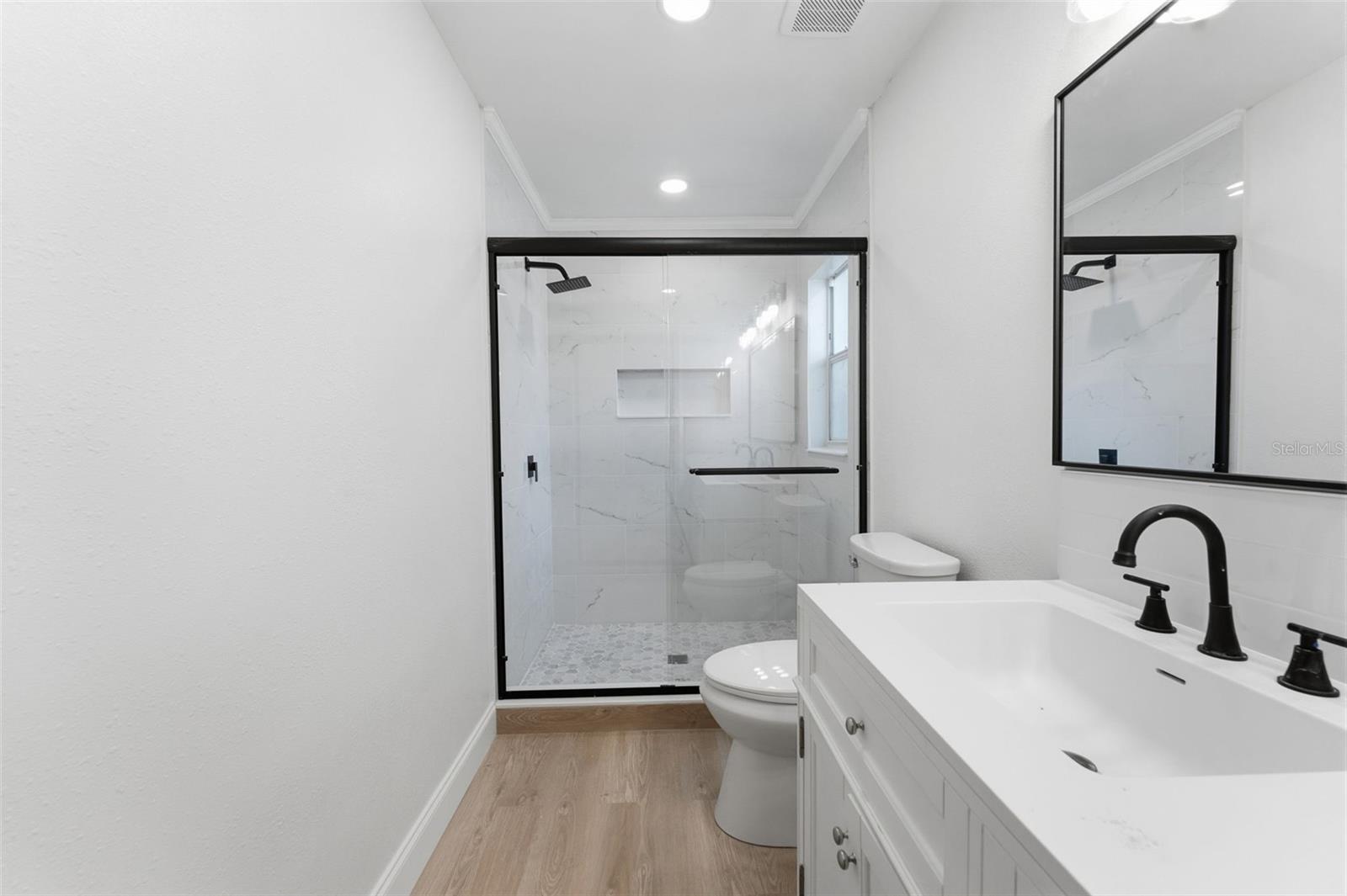 MEADOWGLEN - Residential