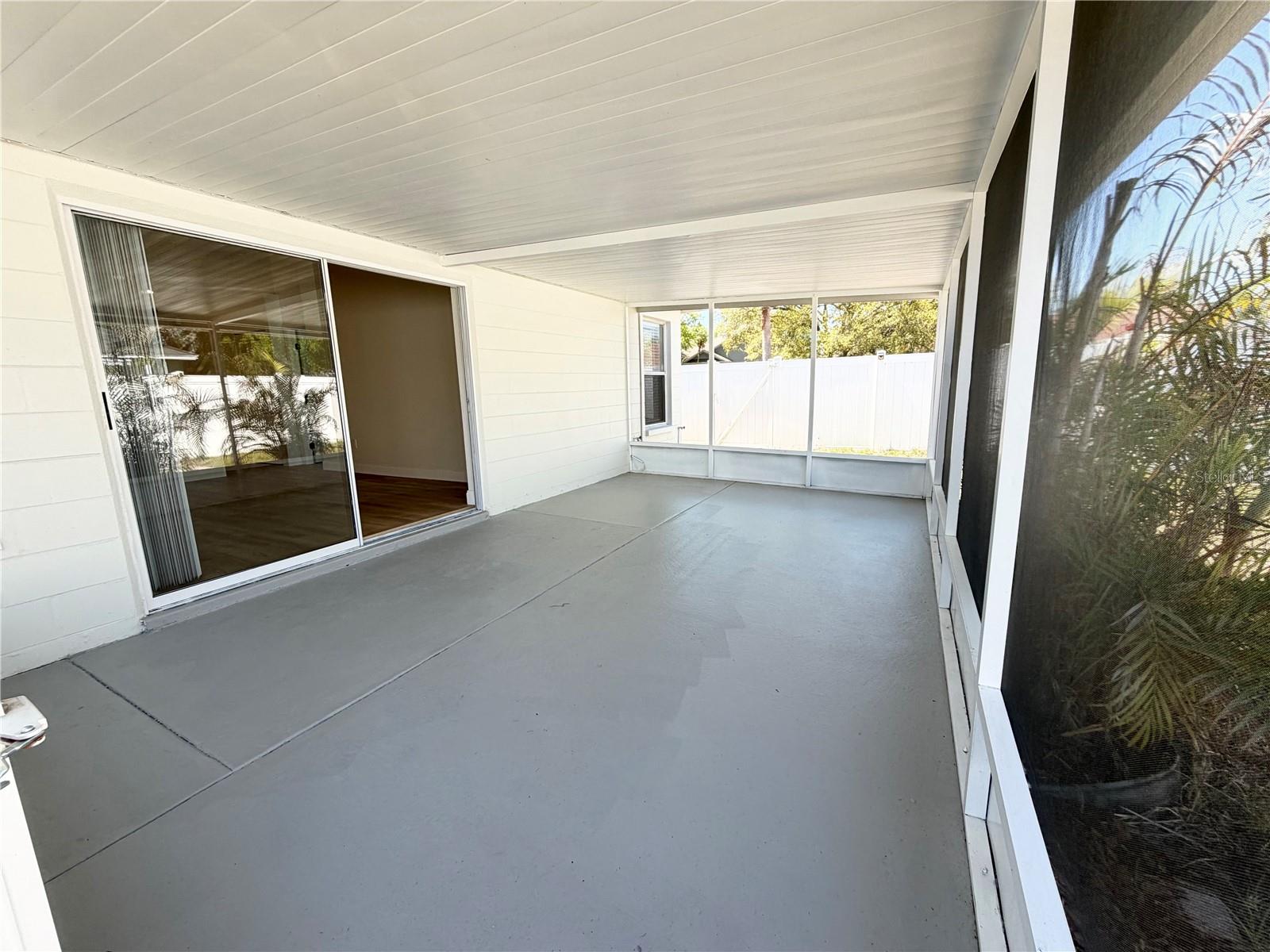 MEADOWGLEN - Residential