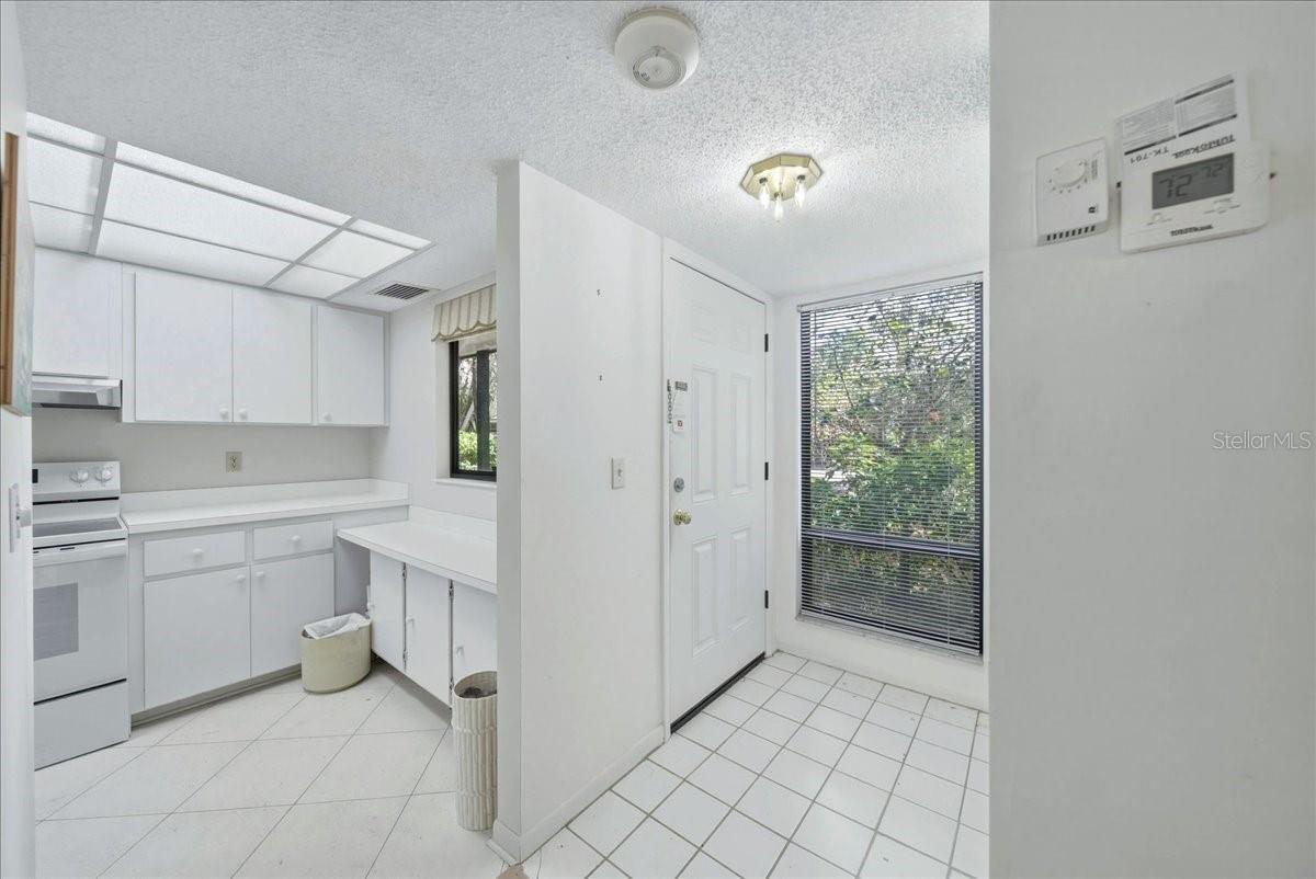 1711 PELICAN COVE ROAD 341, SARASOTA, FL, 34231 4 1711 PELICAN COVE ROAD 341