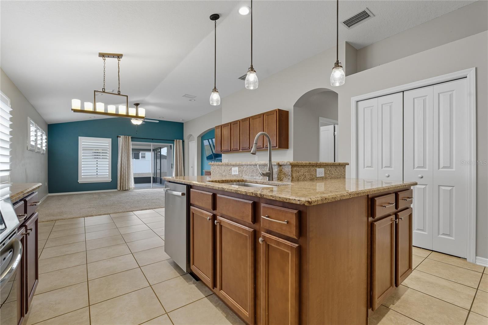OAK GLEN - Residential