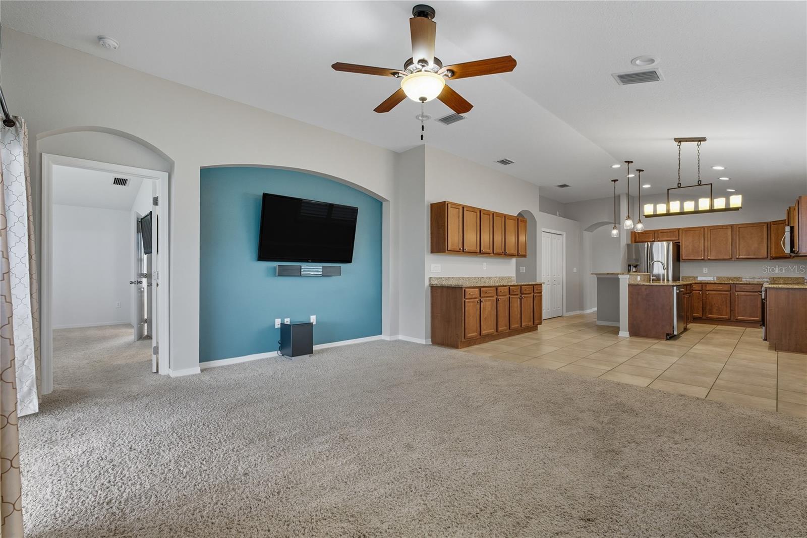 OAK GLEN - Residential