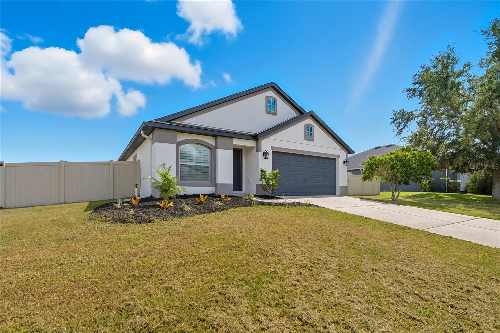 OAK GLEN - Residential