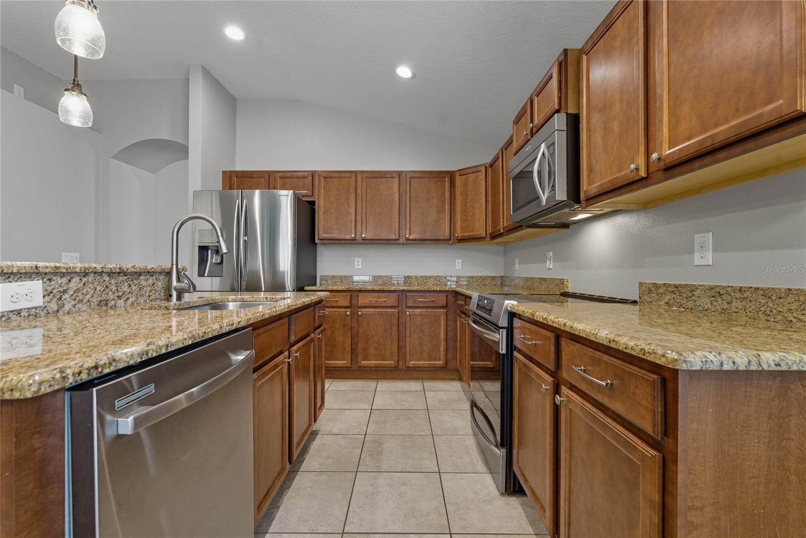OAK GLEN - Residential