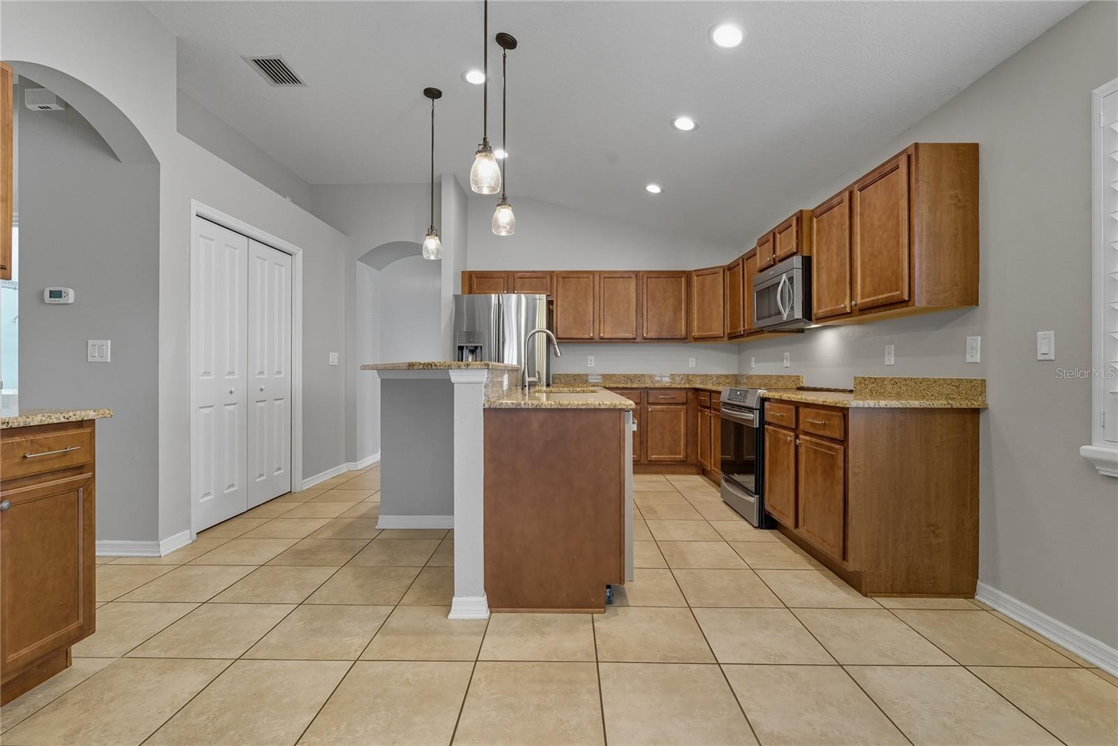 OAK GLEN - Residential