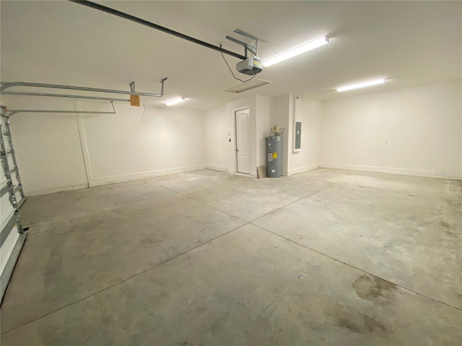 HANOVER LAKES PH 3 - Residential Lease