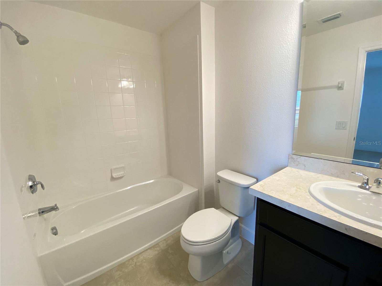 HANOVER LAKES PH 3 - Residential Lease