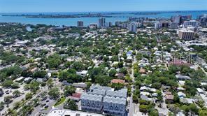 512 LAUREL PARK DRIVE