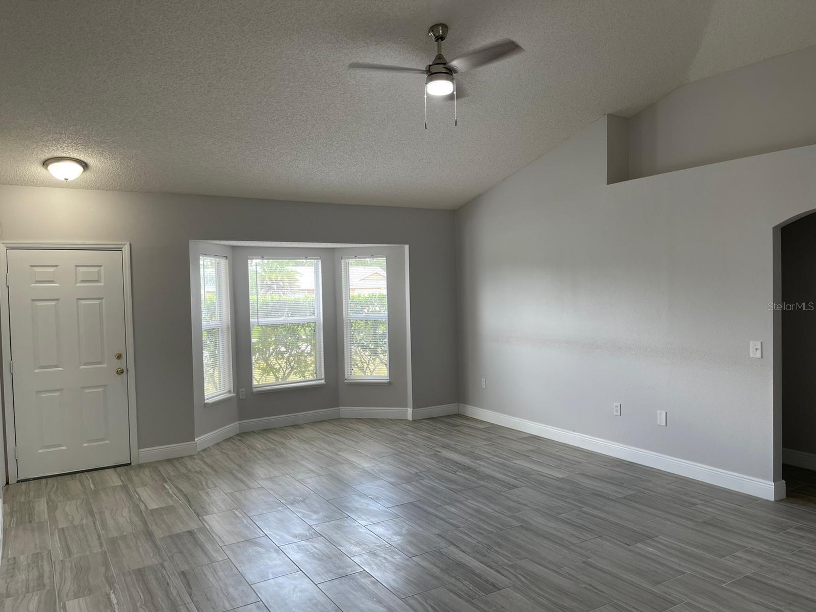 DELTONA LAKES UNIT 68 - Residential Lease