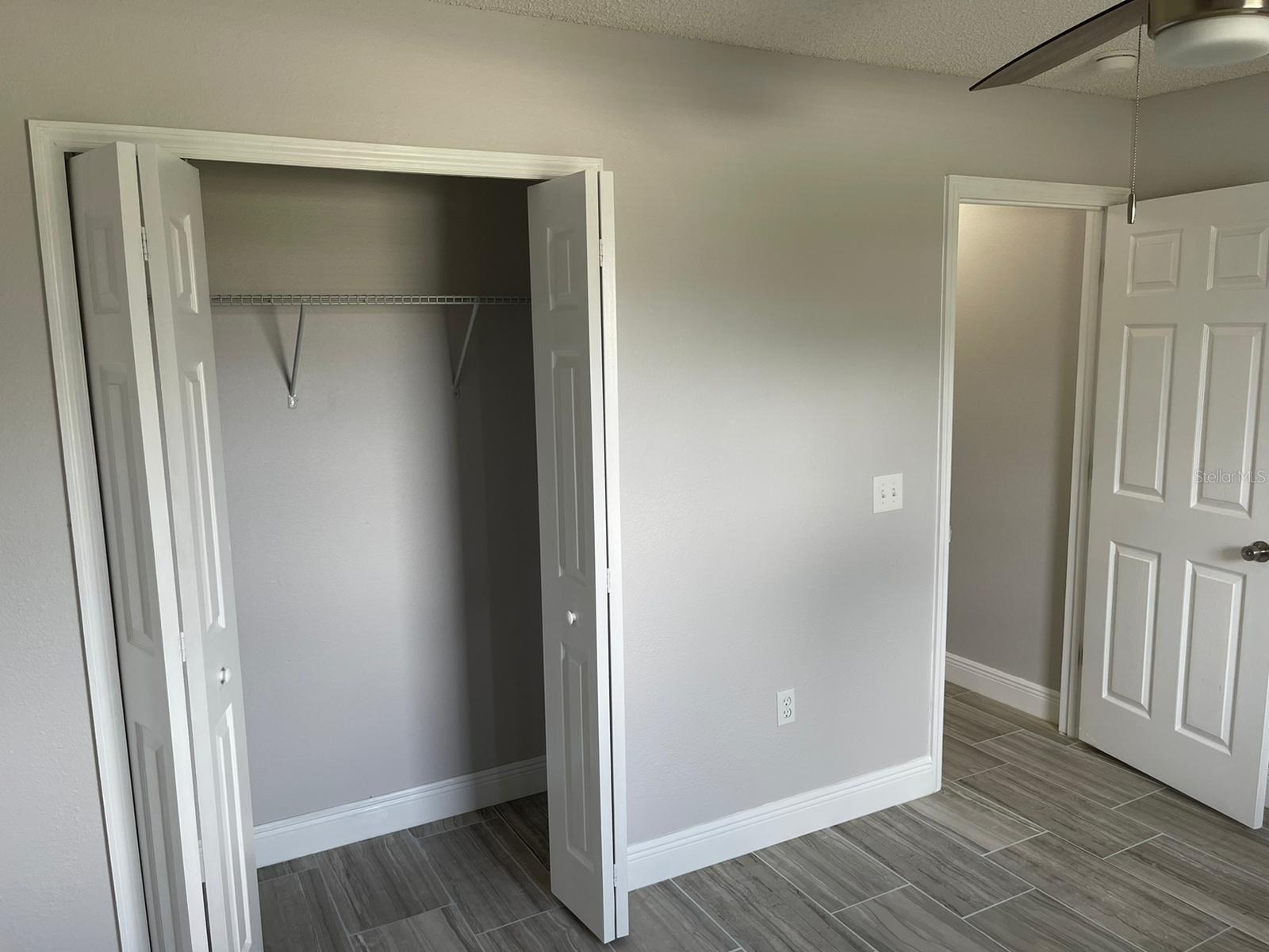 DELTONA LAKES UNIT 68 - Residential Lease