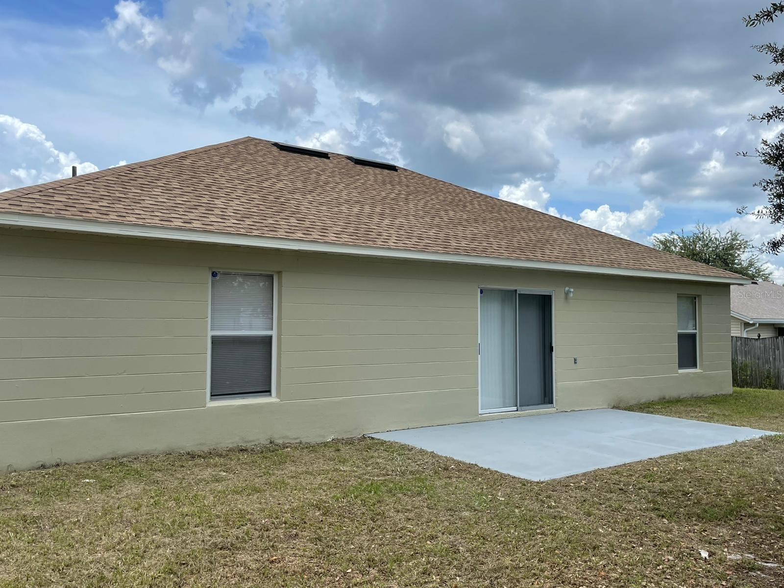 DELTONA LAKES UNIT 68 - Residential Lease