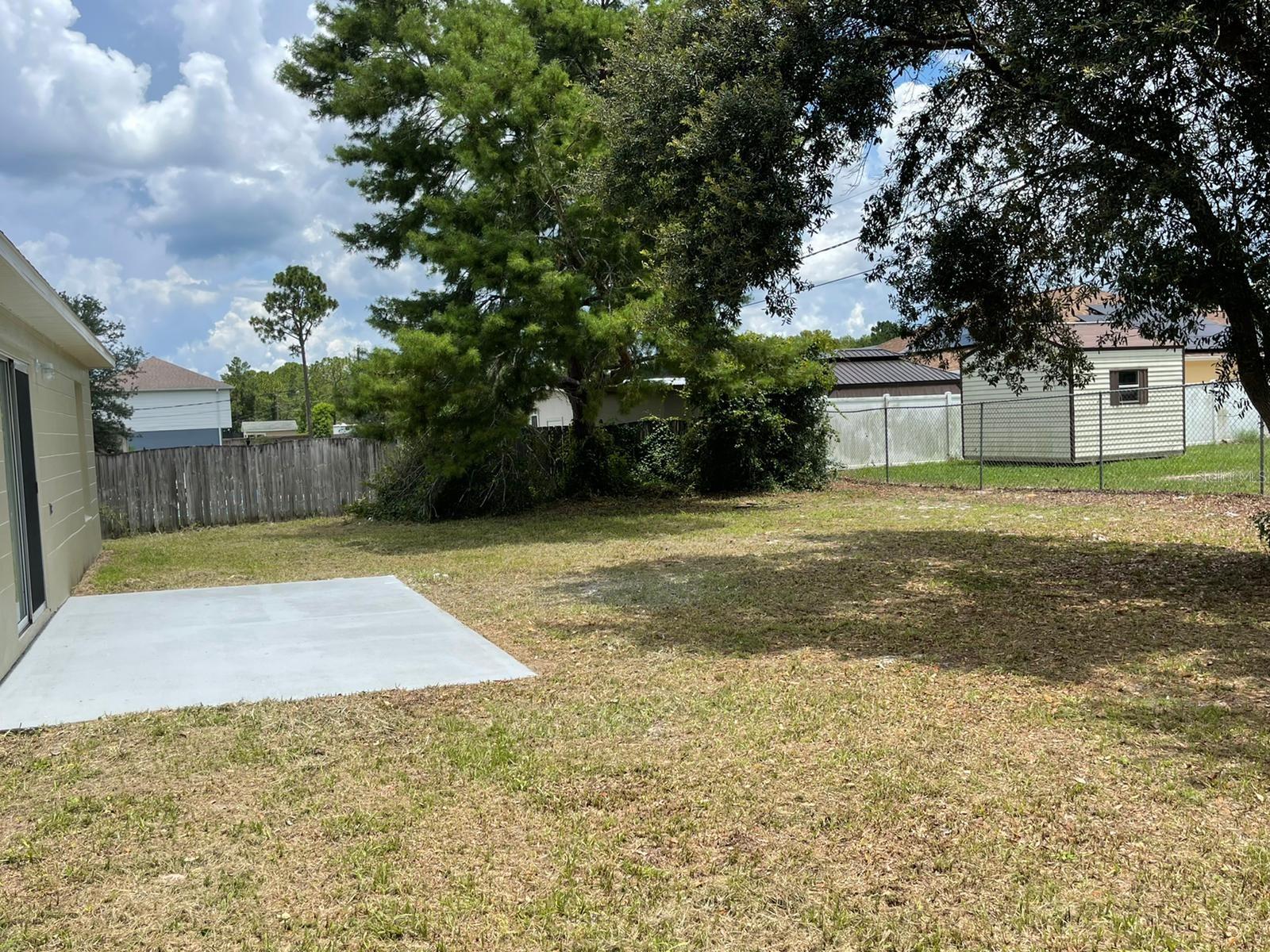 DELTONA LAKES UNIT 68 - Residential Lease