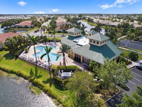 A home in NORTH PORT