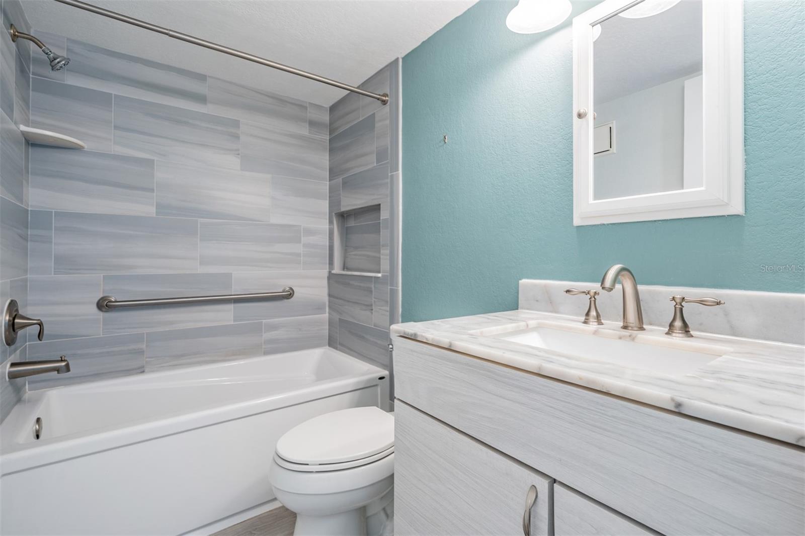 ROYAL STEWART ARMS - Residential