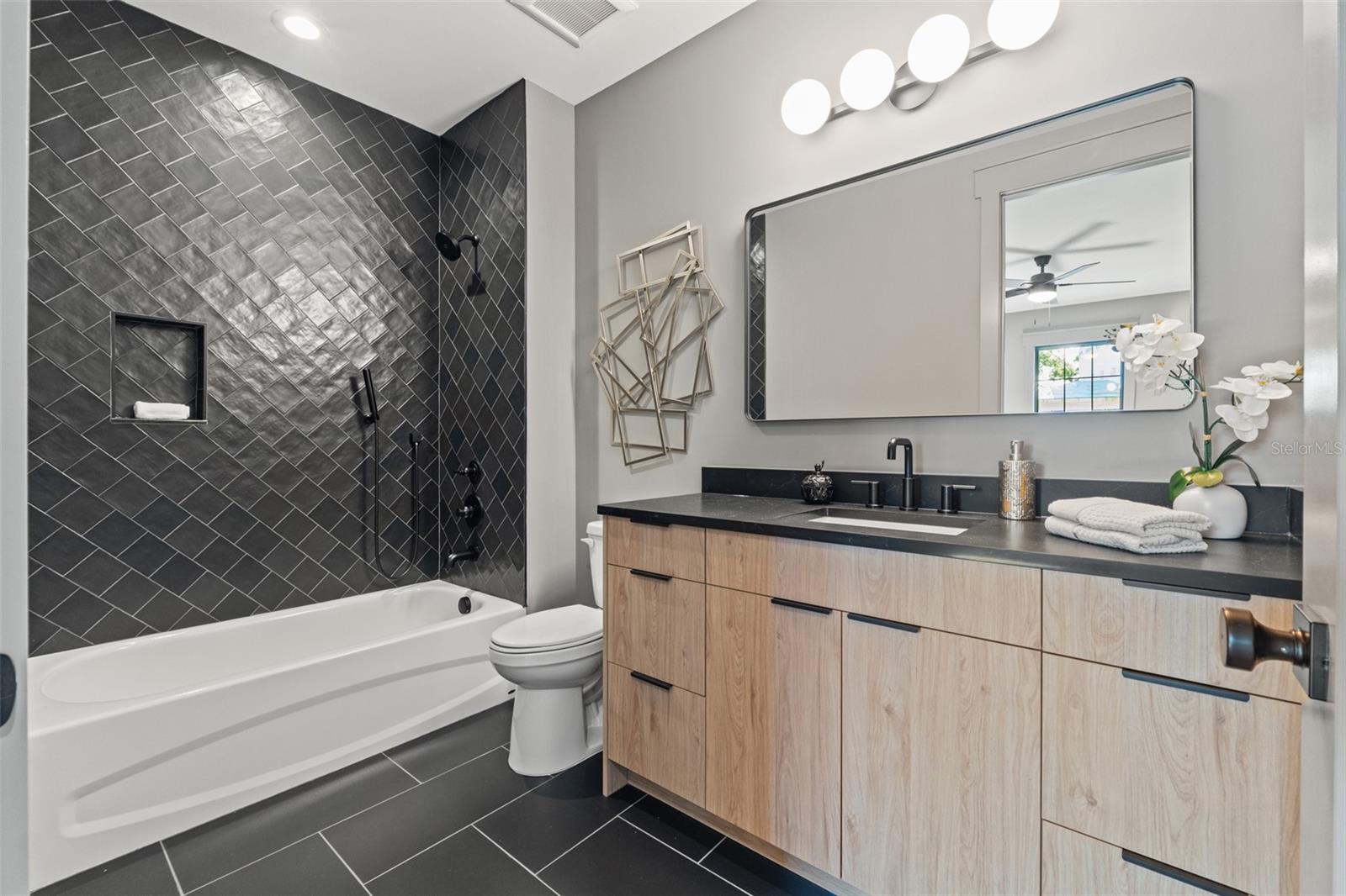 RIDGEWOOD PARK - Residential