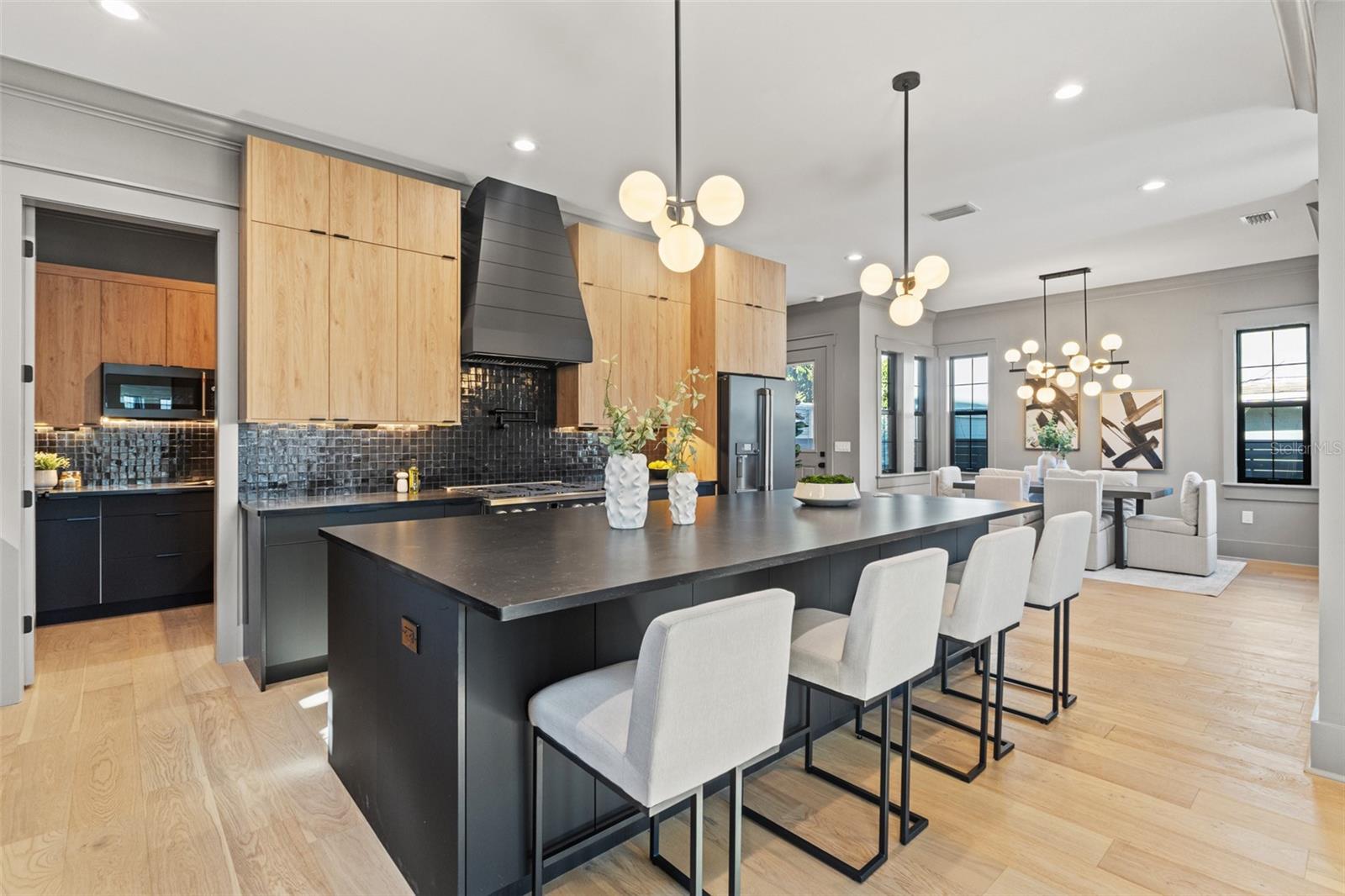 RIDGEWOOD PARK - Residential