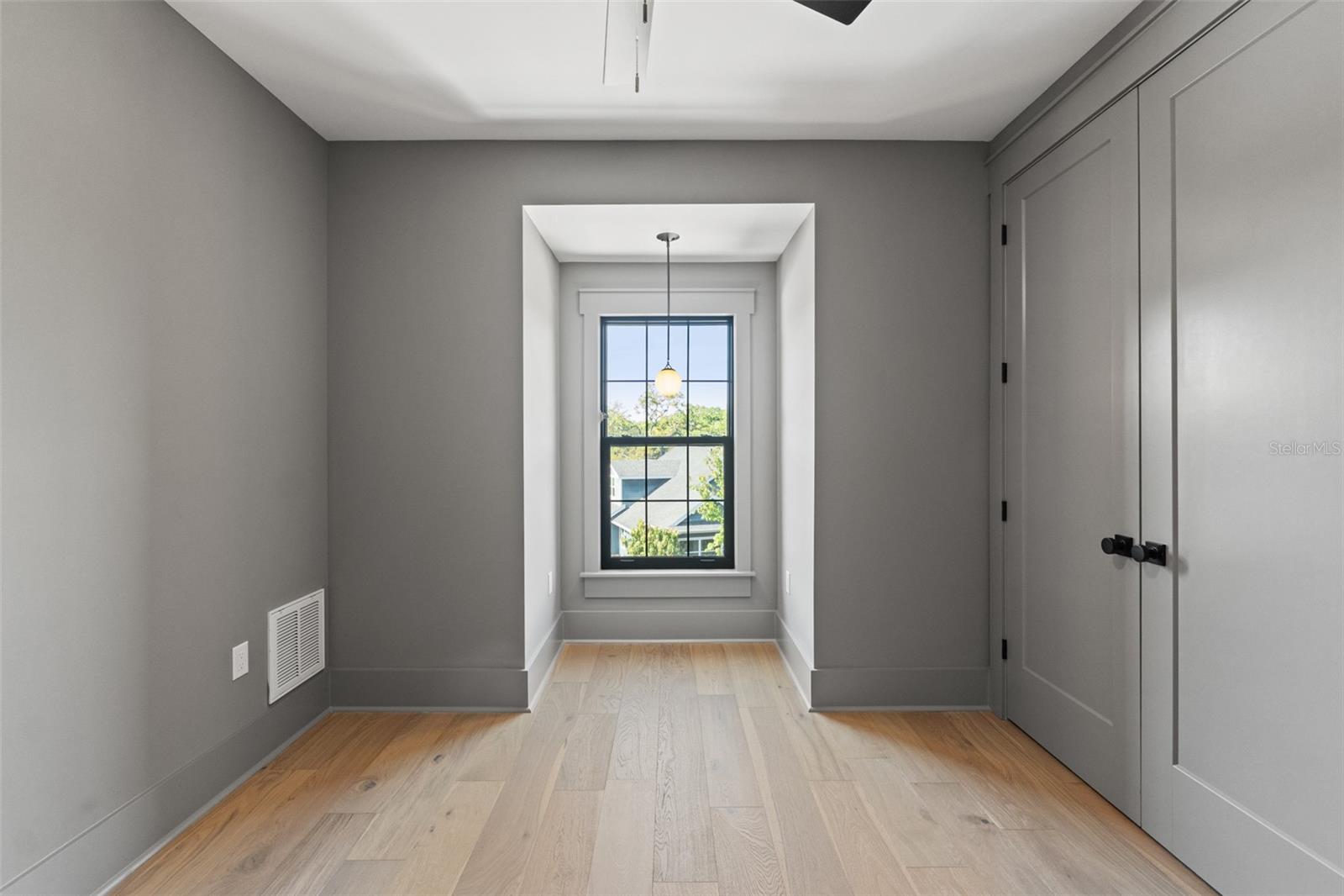 RIDGEWOOD PARK - Residential