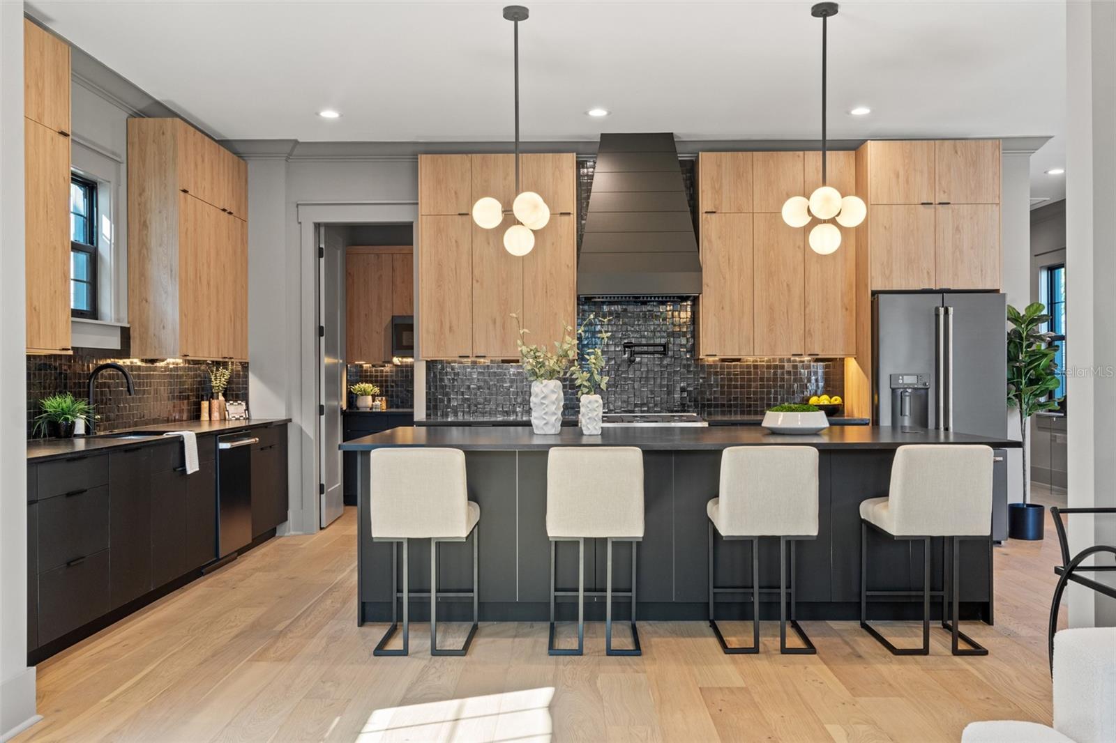 RIDGEWOOD PARK - Residential