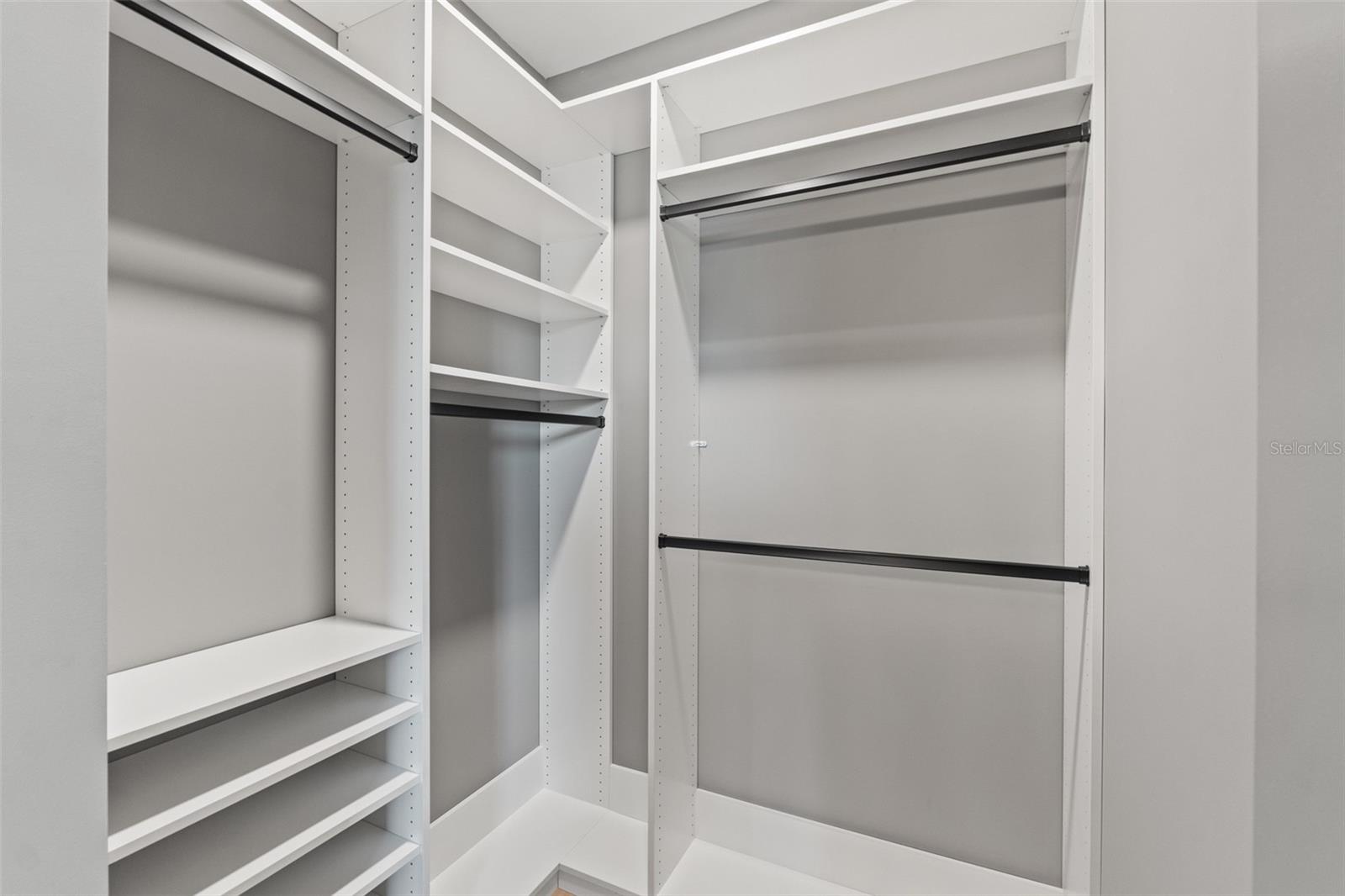 RIDGEWOOD PARK - Residential