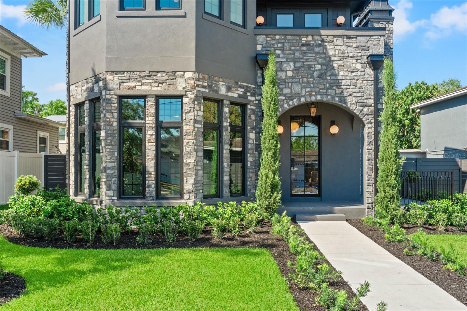 RIDGEWOOD PARK - Residential