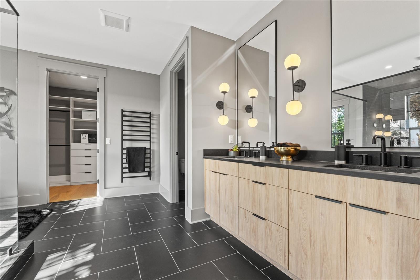 RIDGEWOOD PARK - Residential