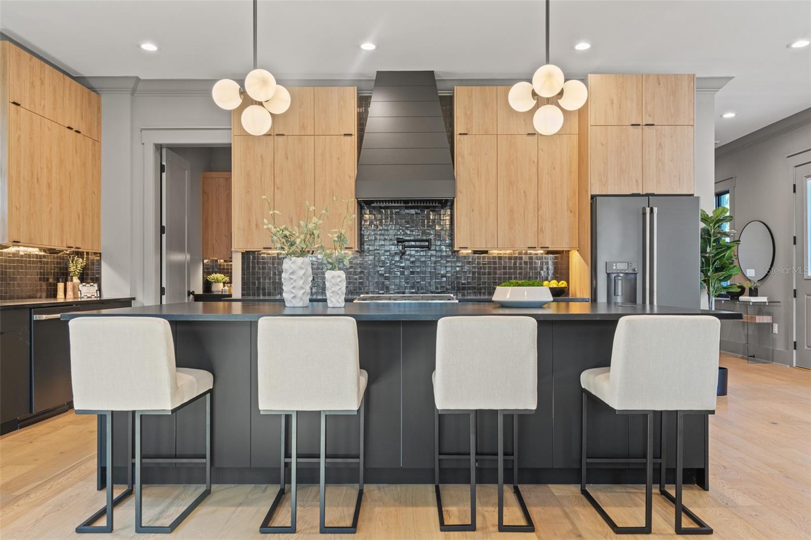 RIDGEWOOD PARK - Residential