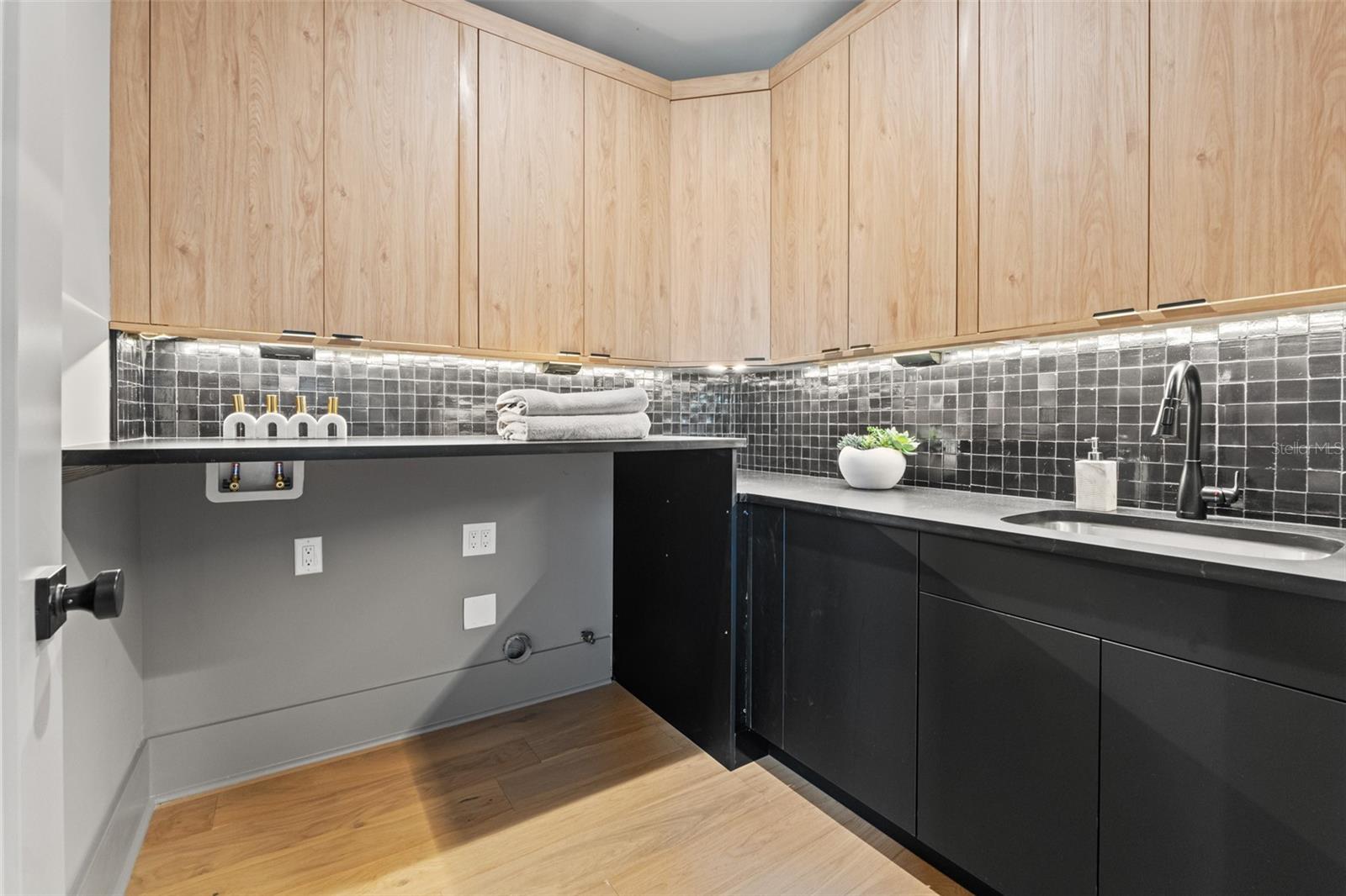 RIDGEWOOD PARK - Residential