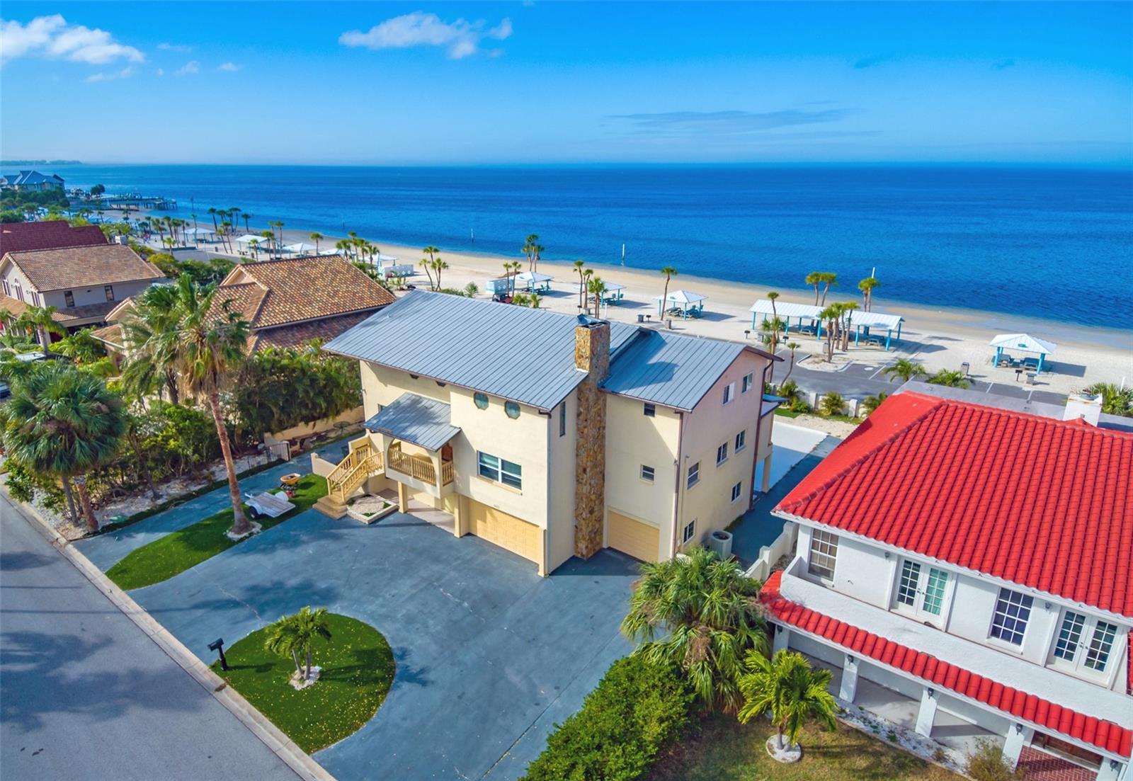 FLOR A MAR - Residential Lease