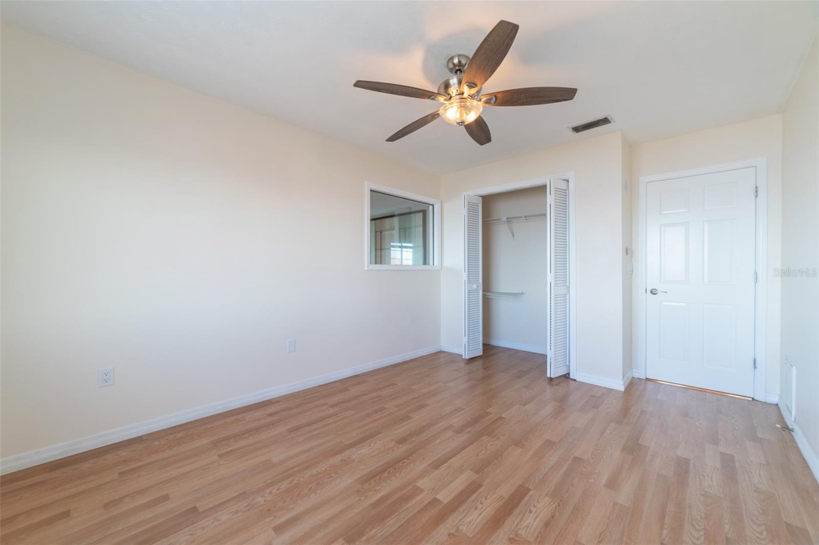 FLOR A MAR - Residential Lease