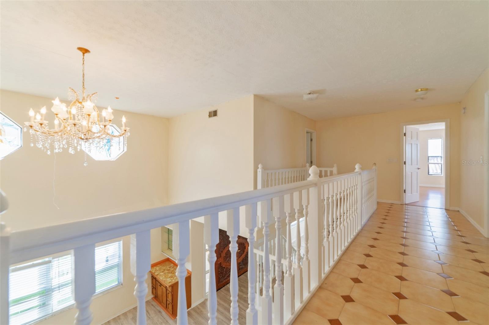 FLOR A MAR - Residential Lease