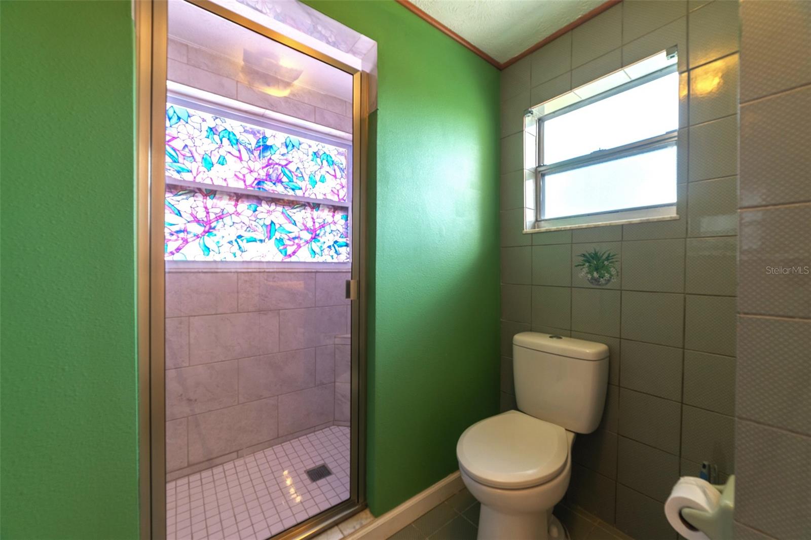 FLOR A MAR - Residential Lease