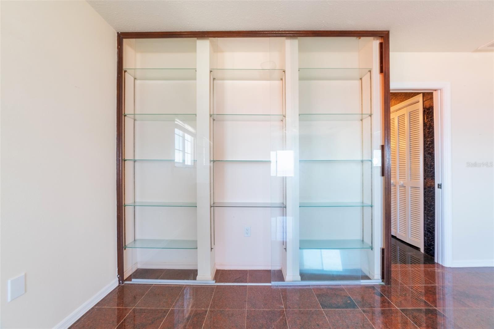 FLOR A MAR - Residential Lease