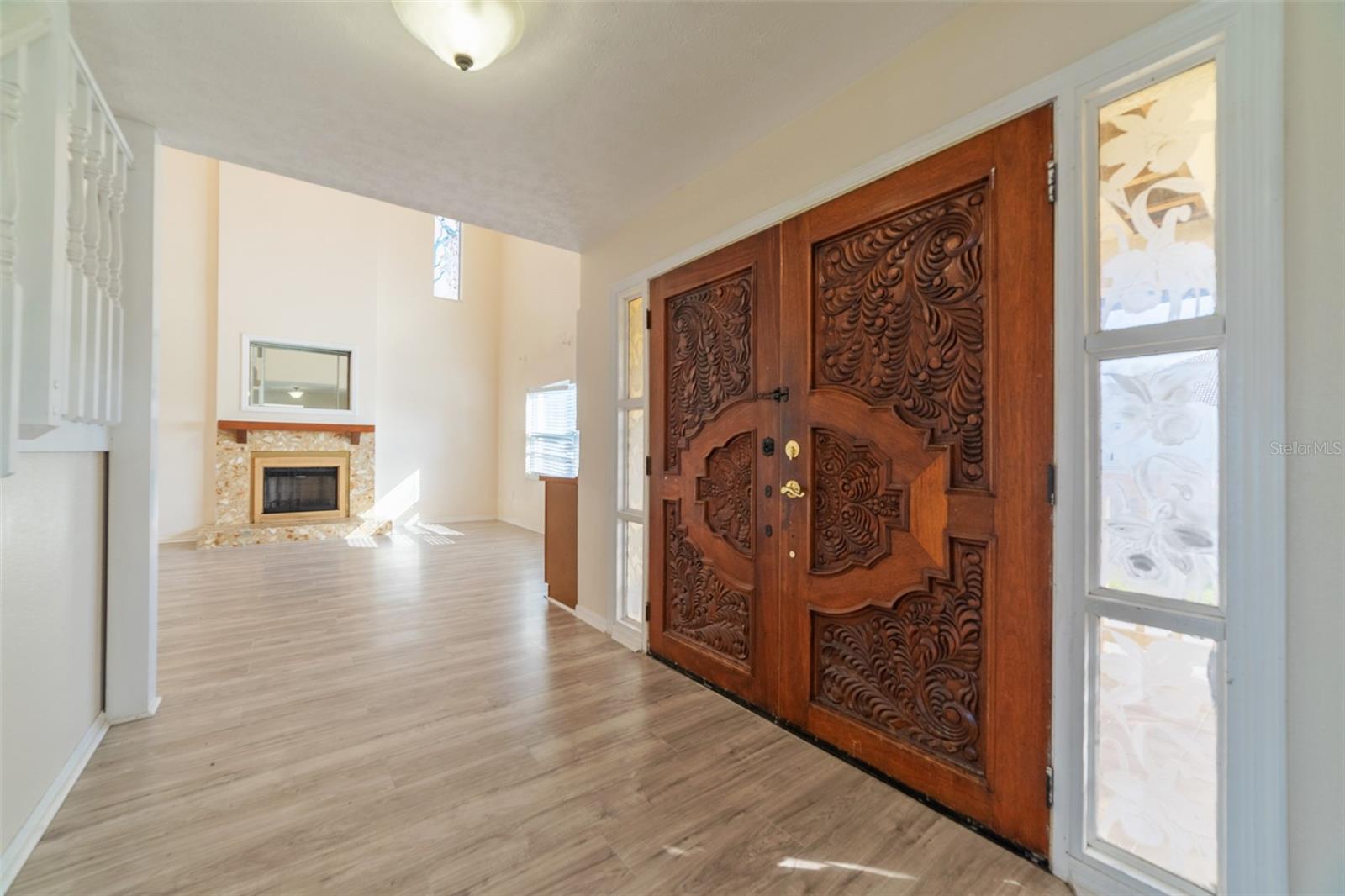 FLOR A MAR - Residential Lease