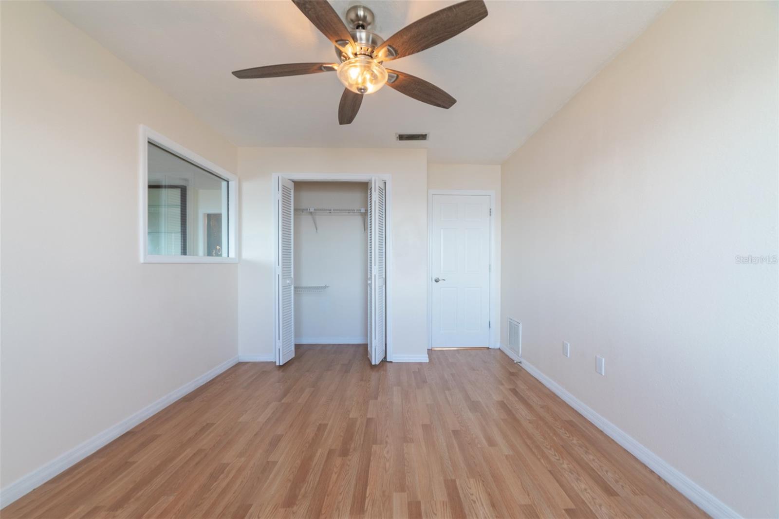 FLOR A MAR - Residential Lease