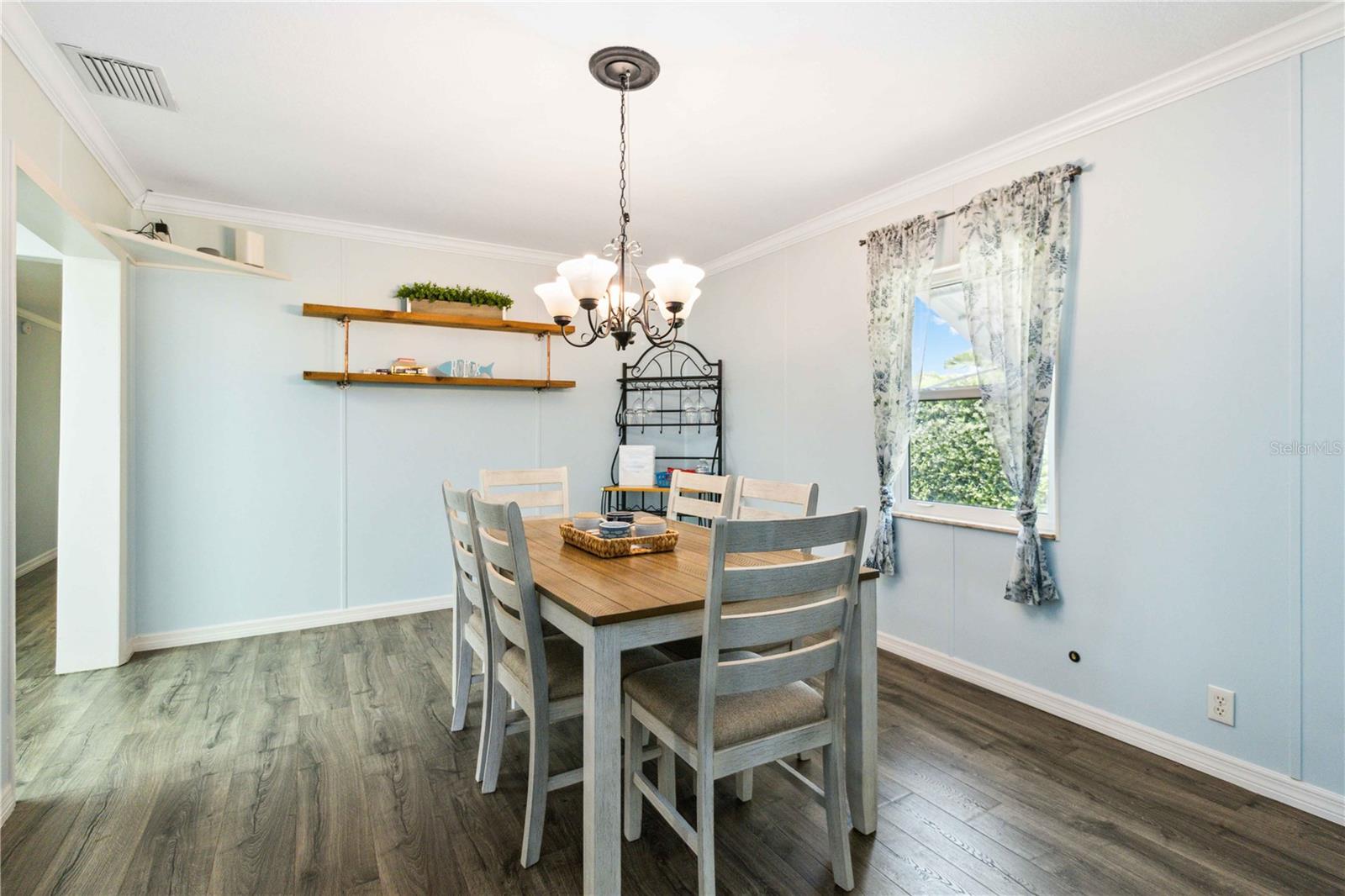 TREASURE ISLAND UN 01 - Residential