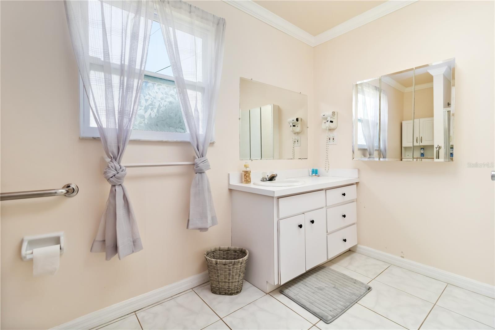 TREASURE ISLAND UN 01 - Residential