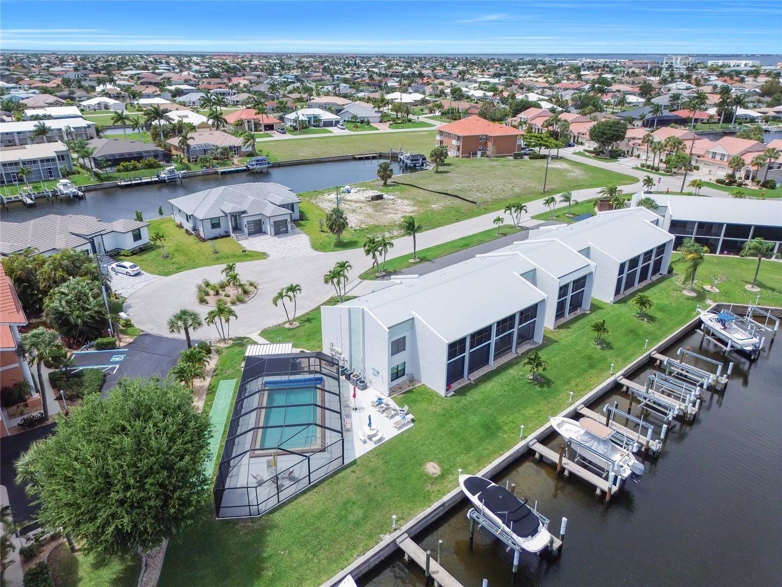 SILVER COVE - Residential