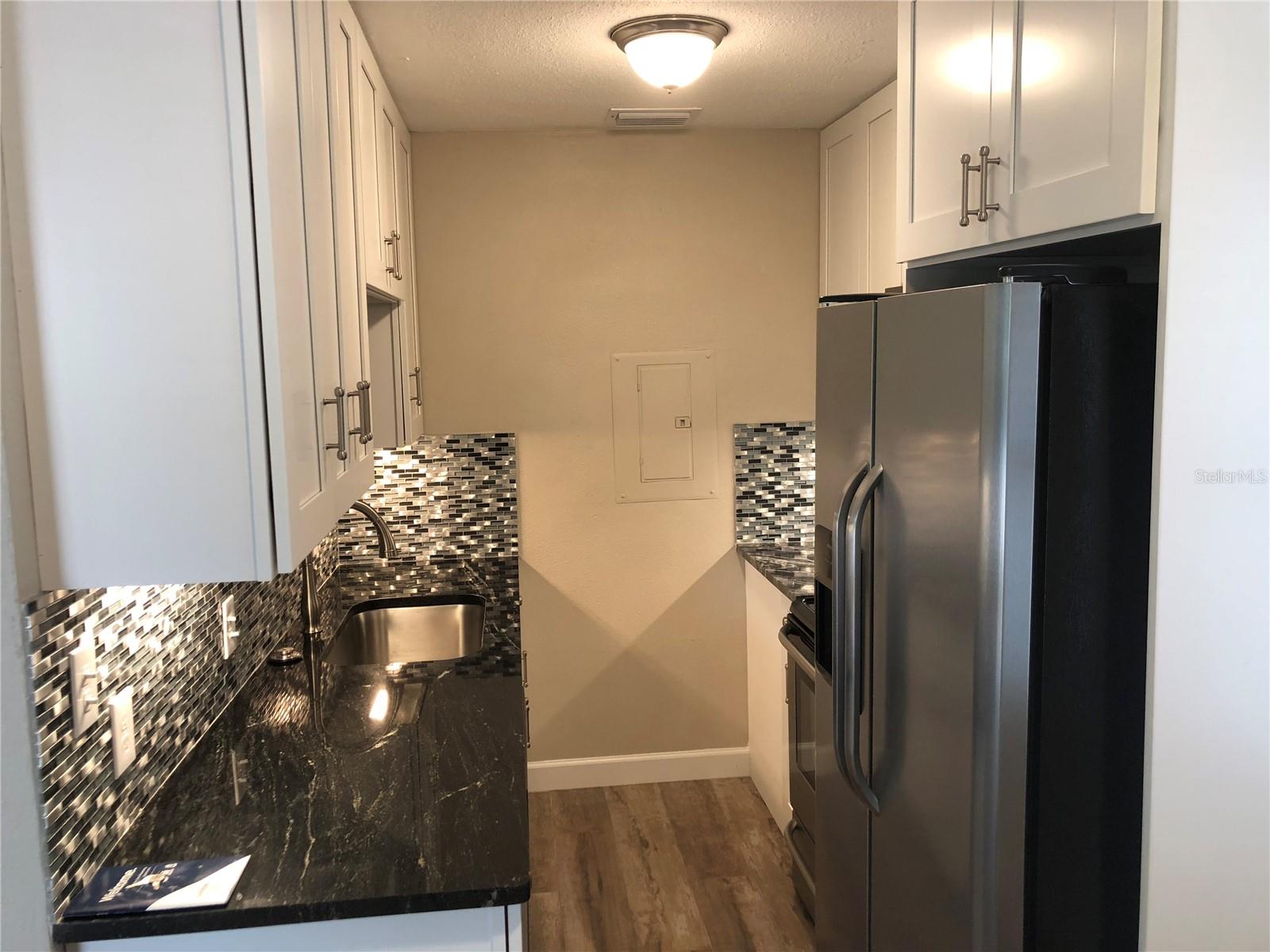 EAGLE CREST - Residential Lease