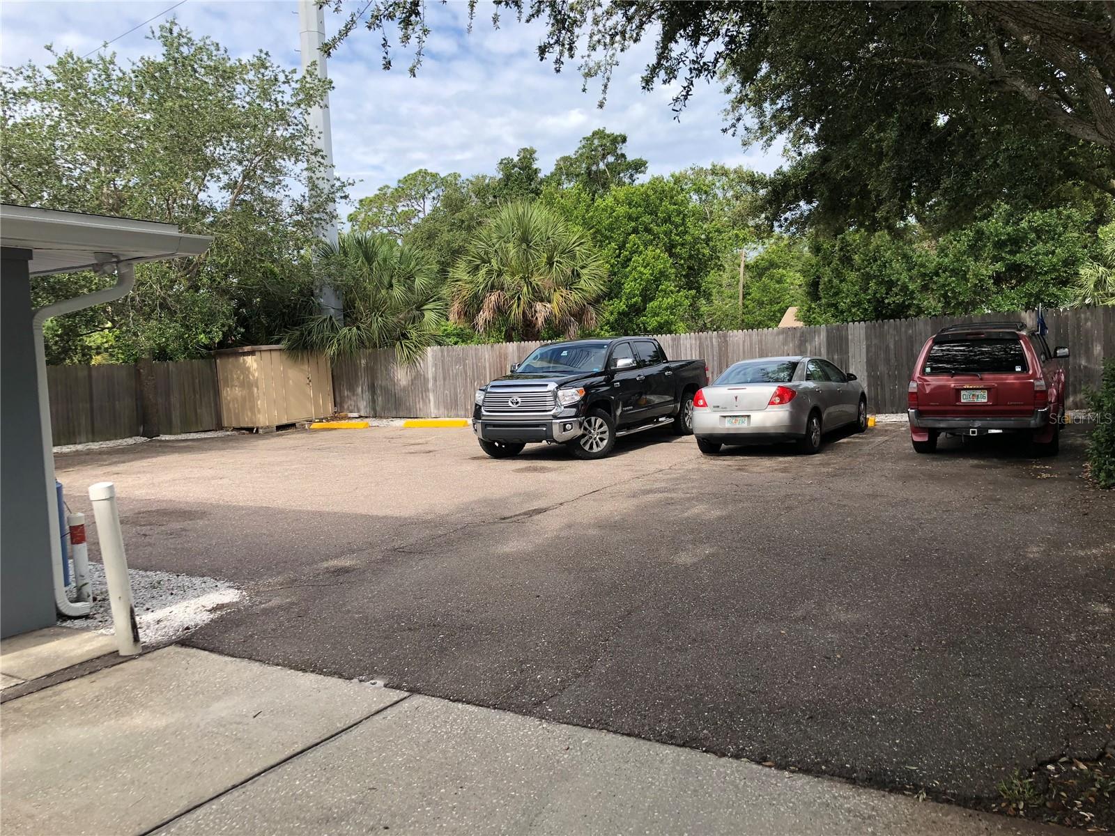 EAGLE CREST - Residential Lease