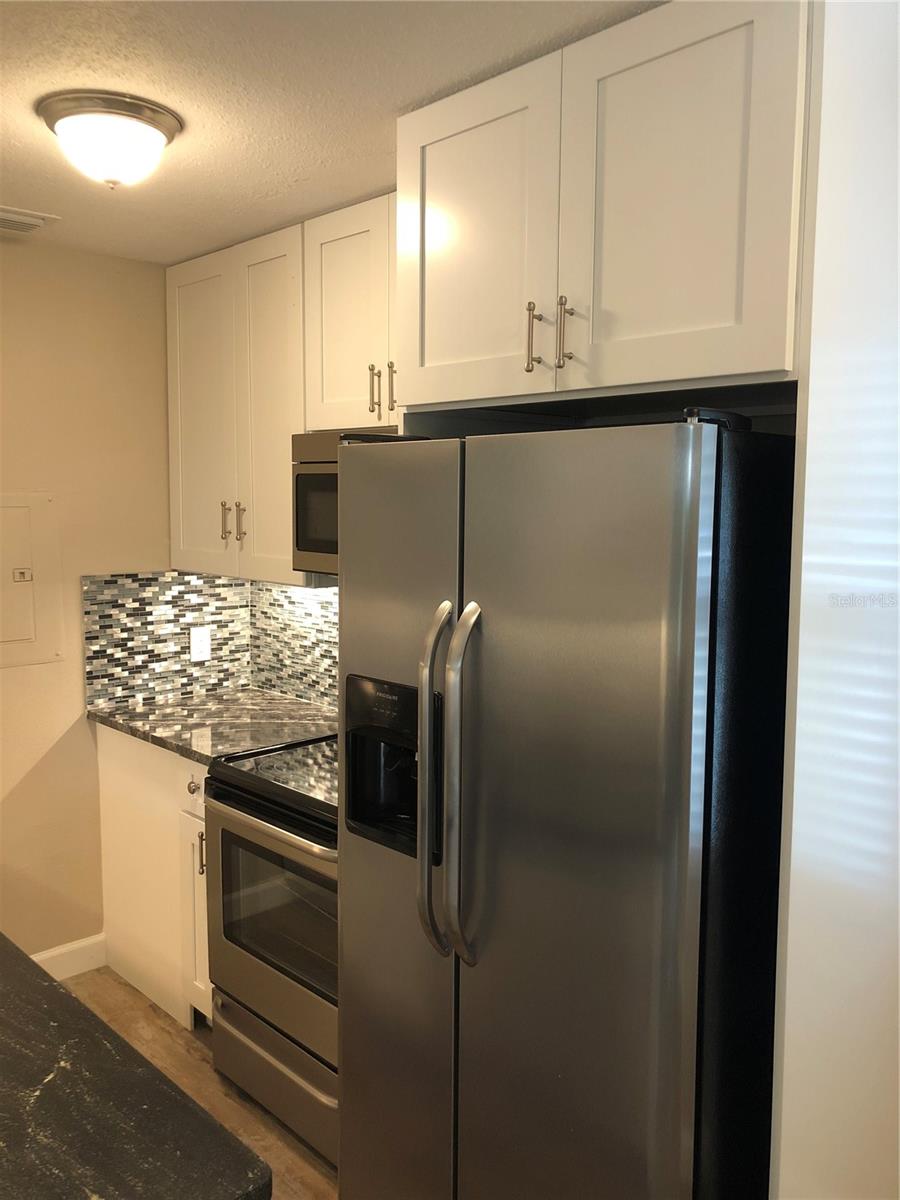 EAGLE CREST - Residential Lease