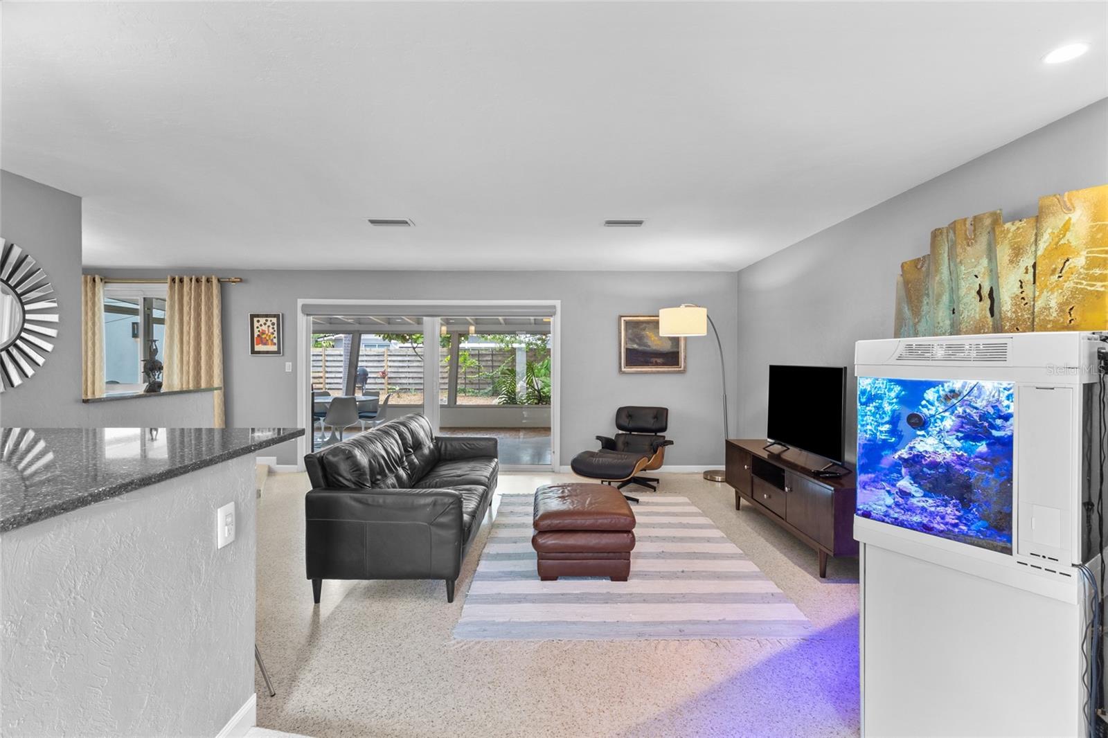 2605 BOTANY AVENUE