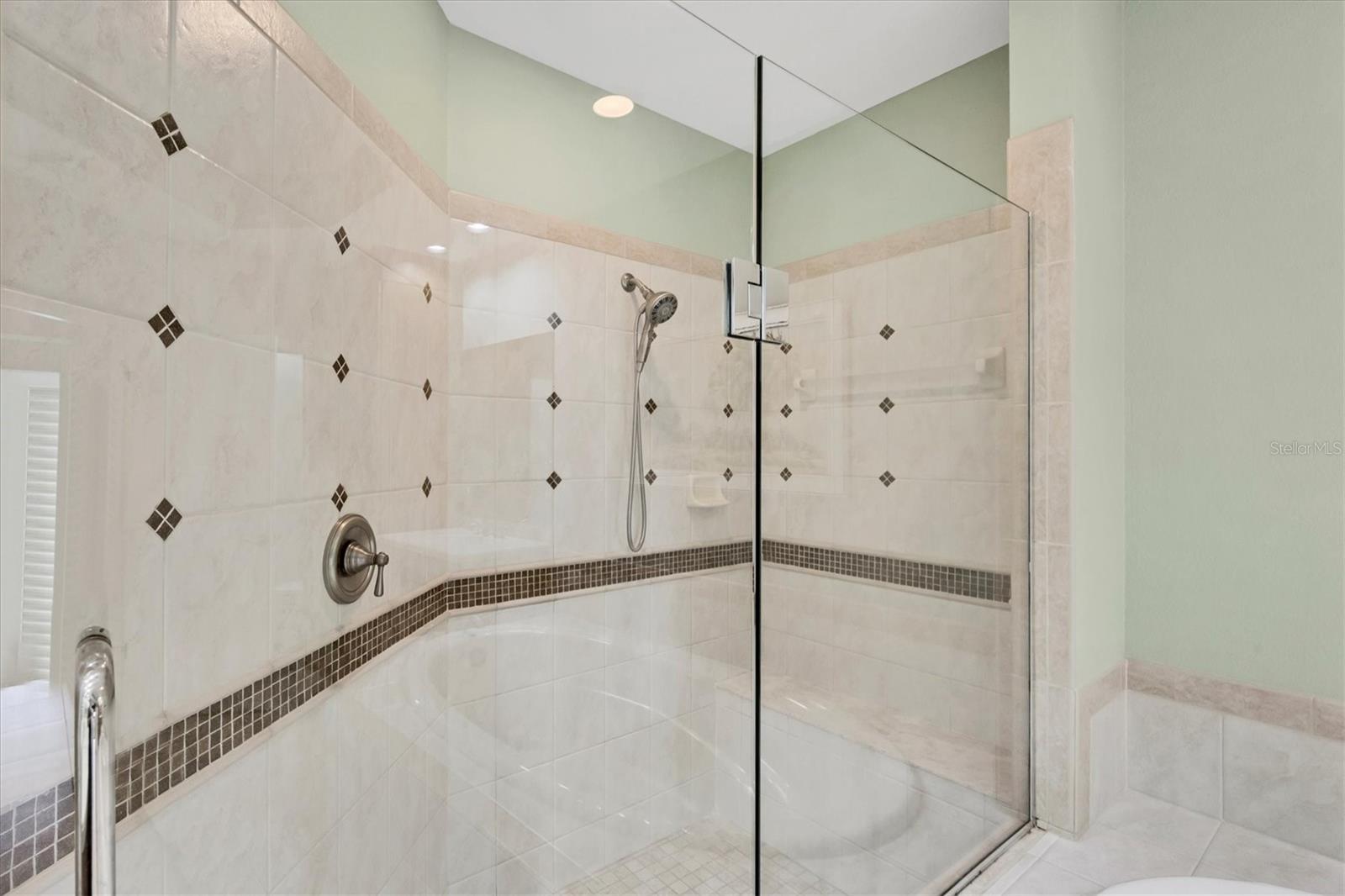 WATERCREST CONDOMINIUM - Residential