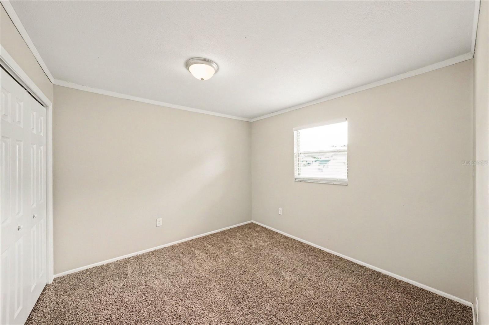EXECUTIVE WOODS - Residential