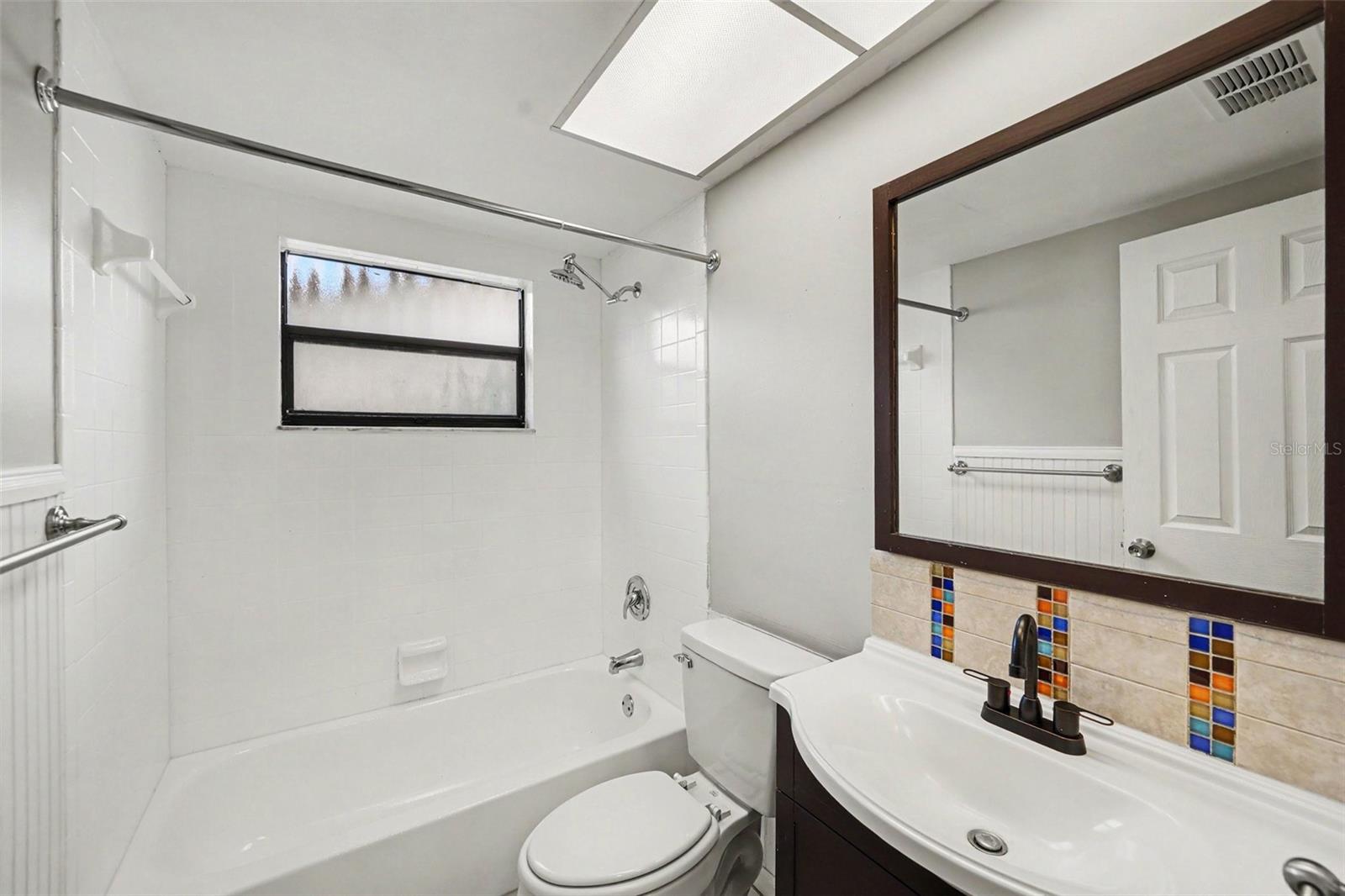 EXECUTIVE WOODS - Residential