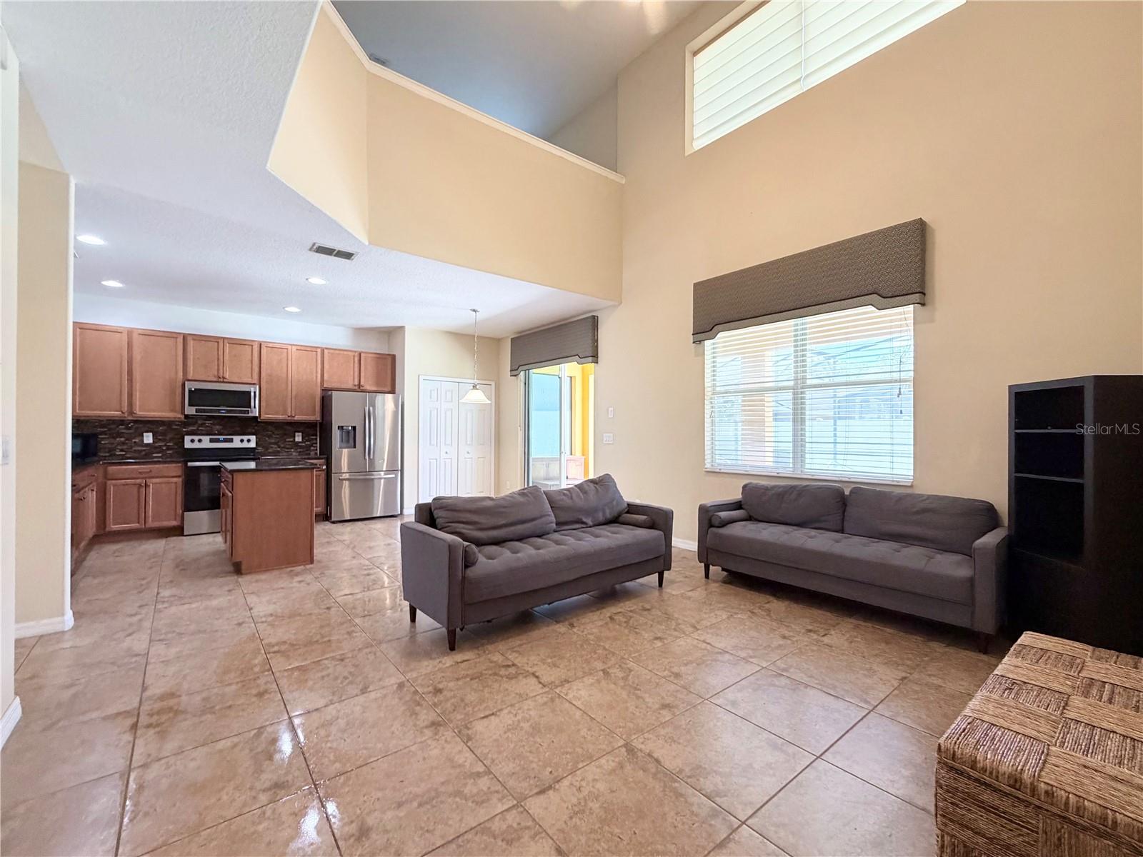 VERANDA PALMS - Residential