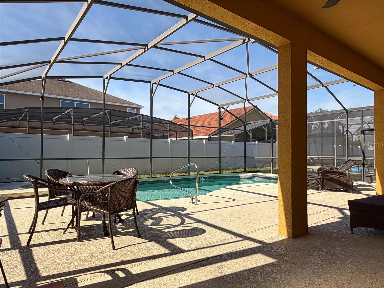 VERANDA PALMS - Residential