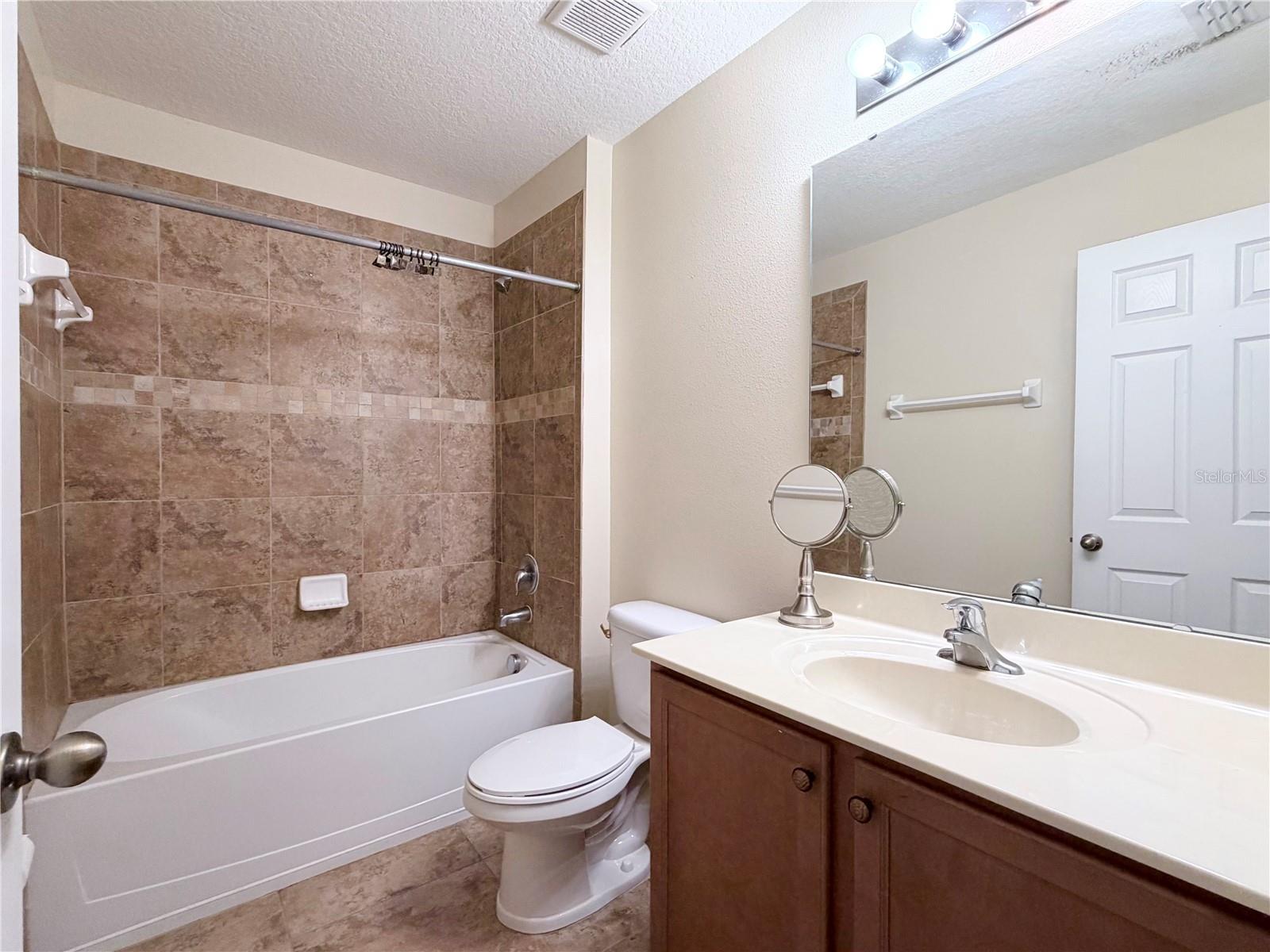 VERANDA PALMS - Residential