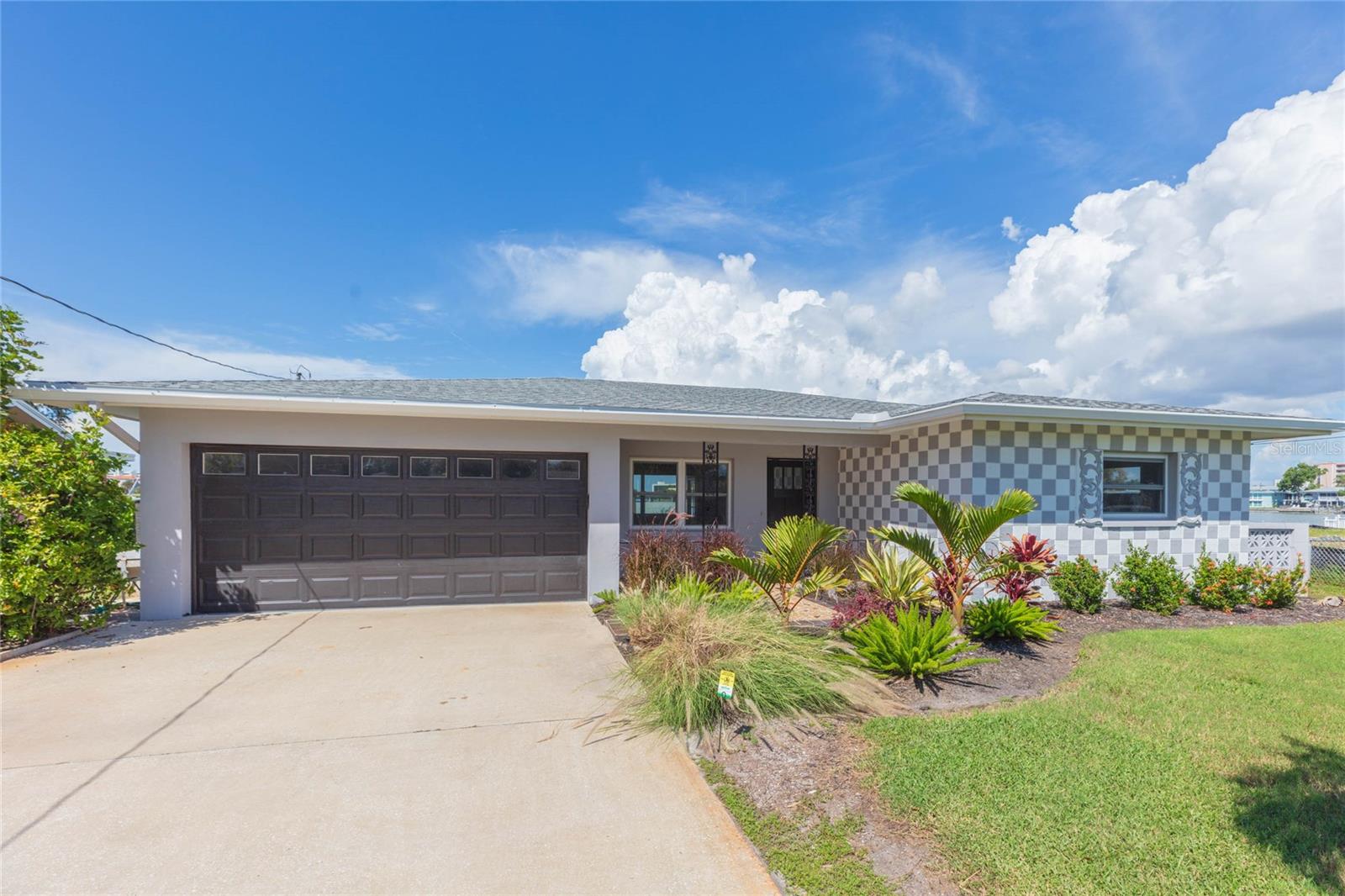 7160 S S, SHORE DR DRIVE