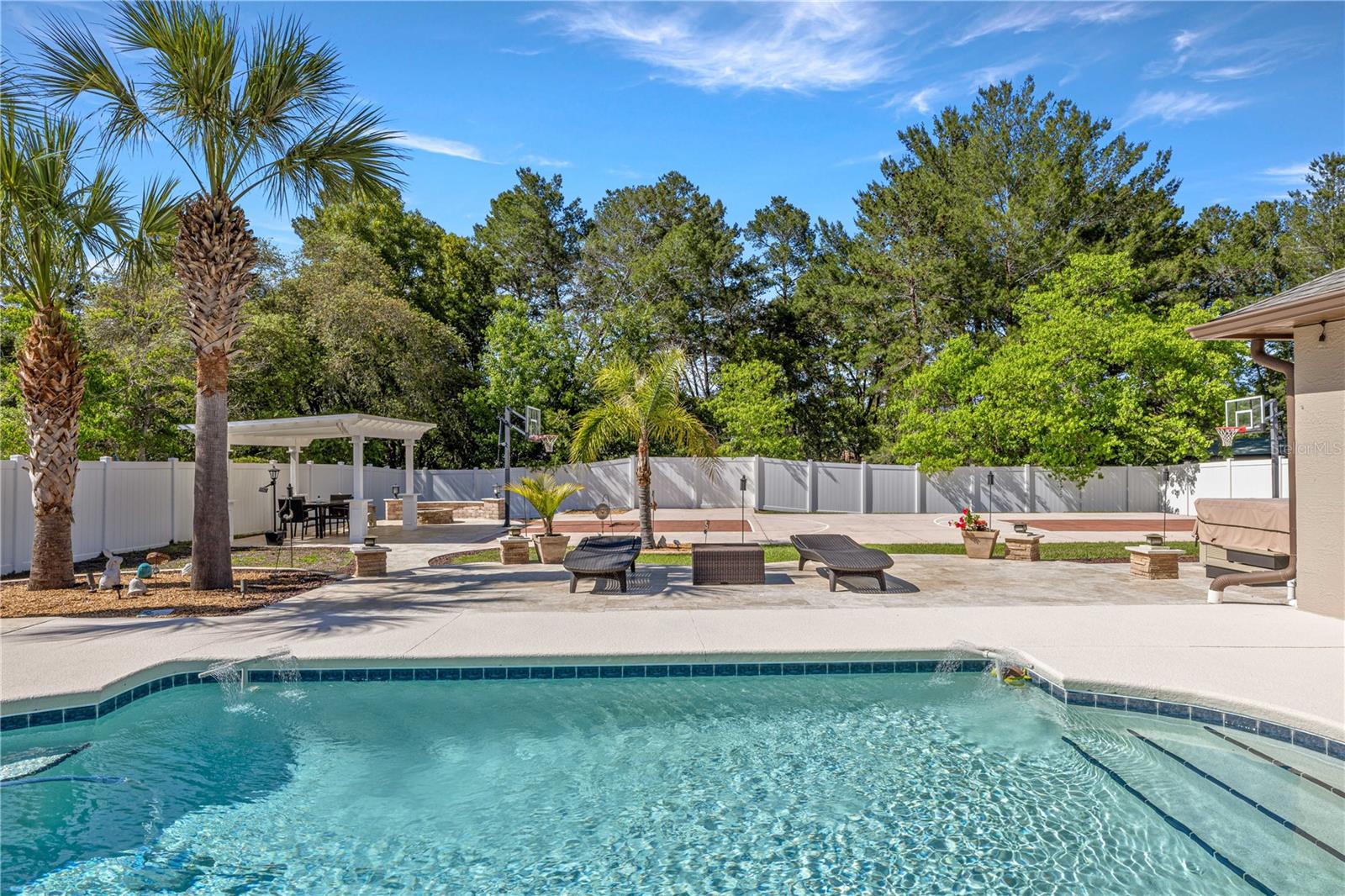 KINGSLAND COUNTRY ESTATES - Residential