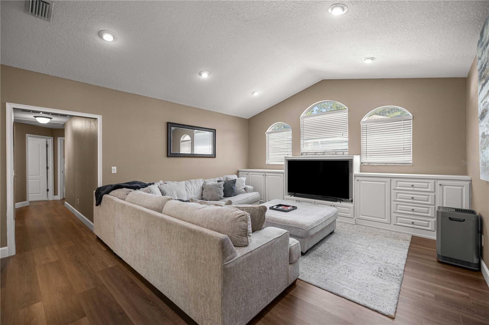 KINGSLAND COUNTRY ESTATES - Residential