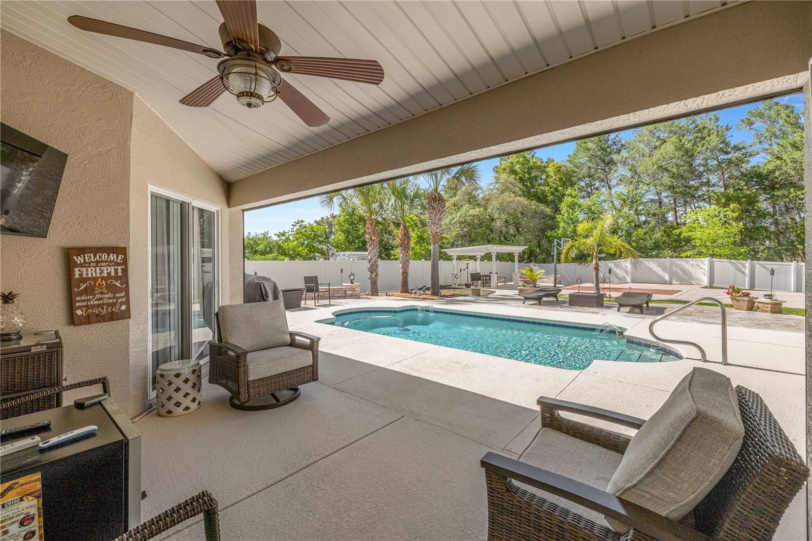 KINGSLAND COUNTRY ESTATES - Residential